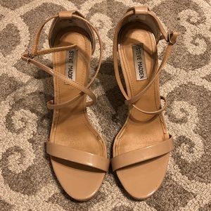 Steve Madden Nude heels